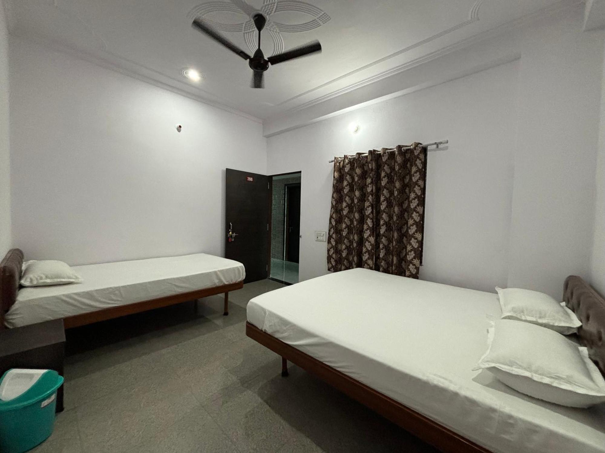 Hotel Raghunath Palace Khātu المظهر الخارجي الصورة